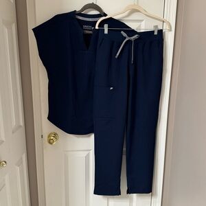 Fabletics Scrub Set - Navy Blue